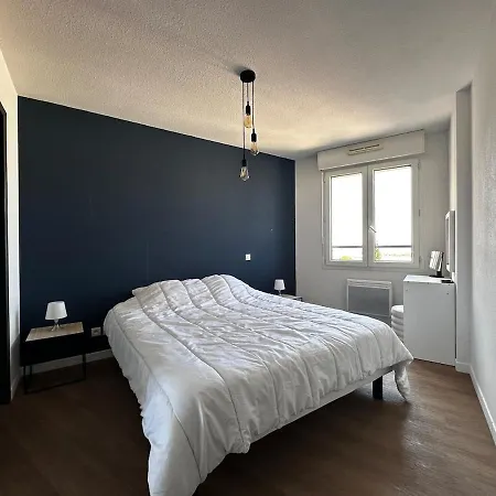 Lumineux Avec Terrasse Et Vue Imprenable Sur L'étang De Thau *
